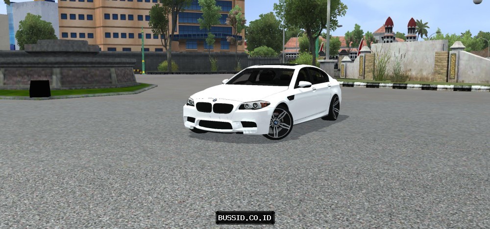 BMW M5 F10 2012